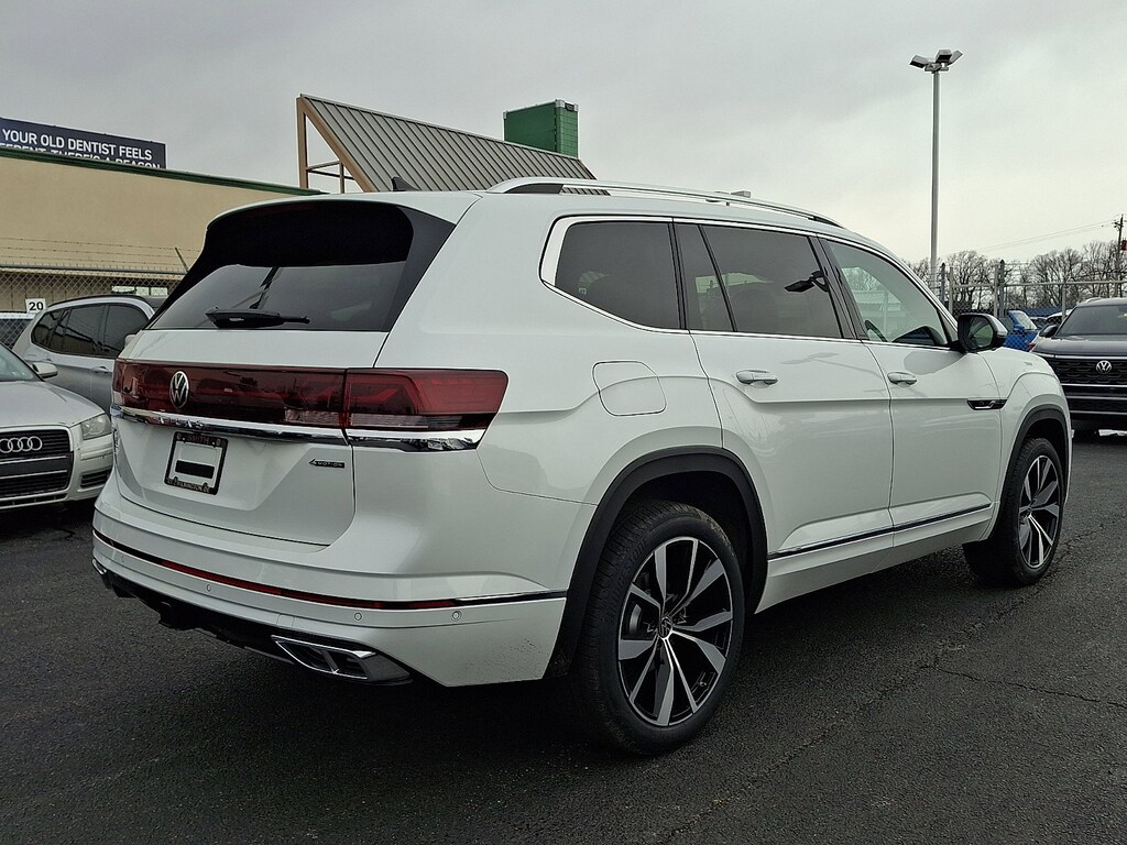 New 2026 Volkswagen Atlas 2.0T SEL Premium R-Line SUV