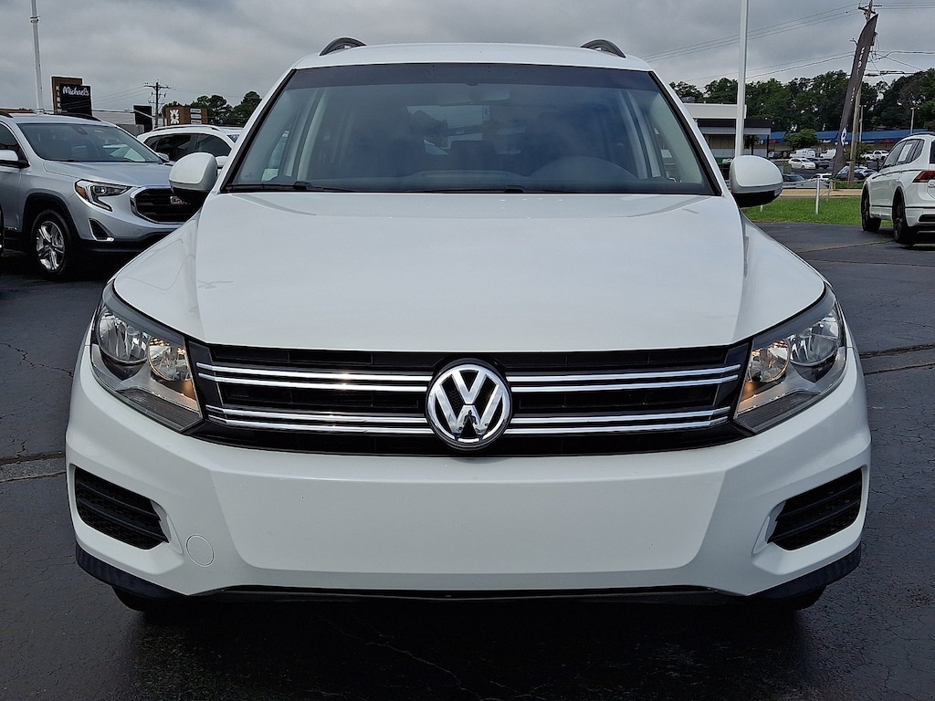 Used 2017 Volkswagen Tiguan Limited 2.0T SUV