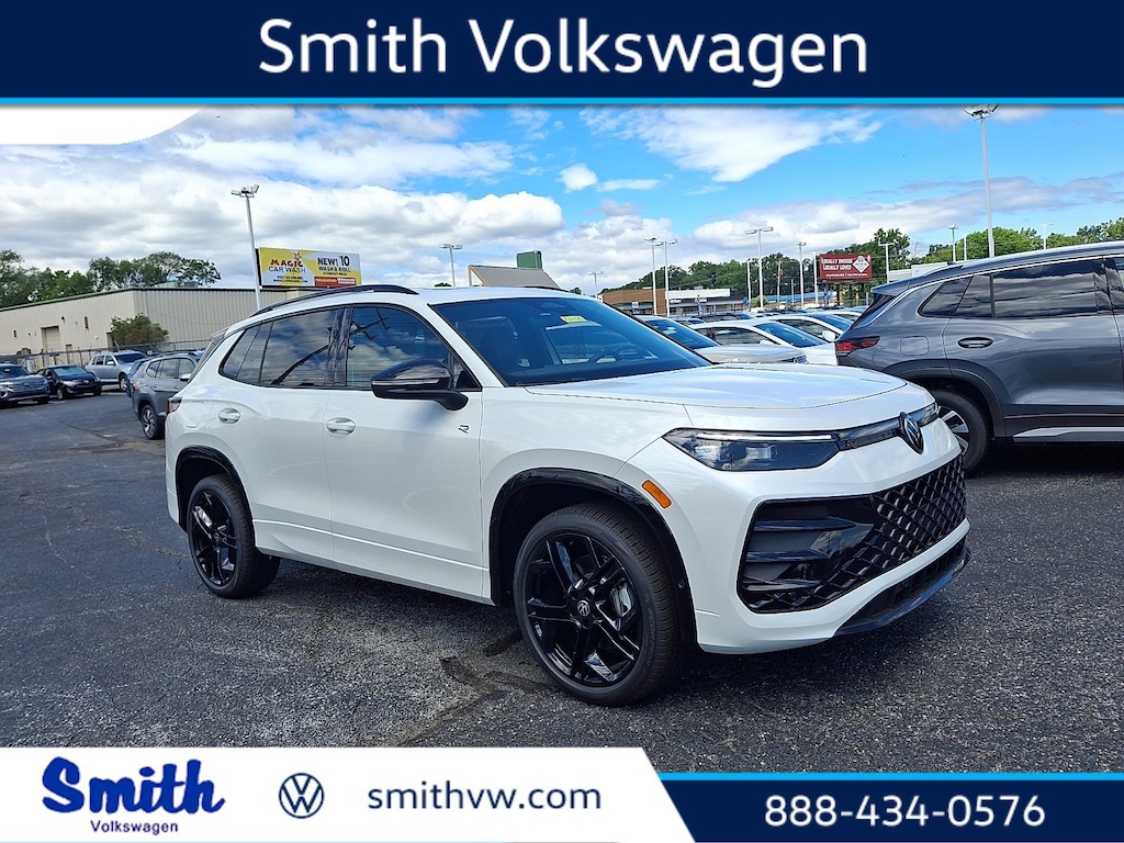 New 2026 Volkswagen Tiguan SE R-Line Black SUV