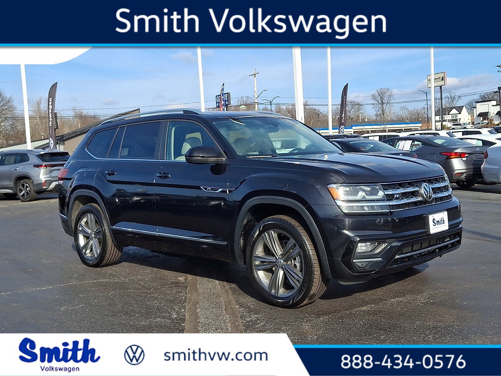 2019 Volkswagen Atlas SEL R-Line's photo