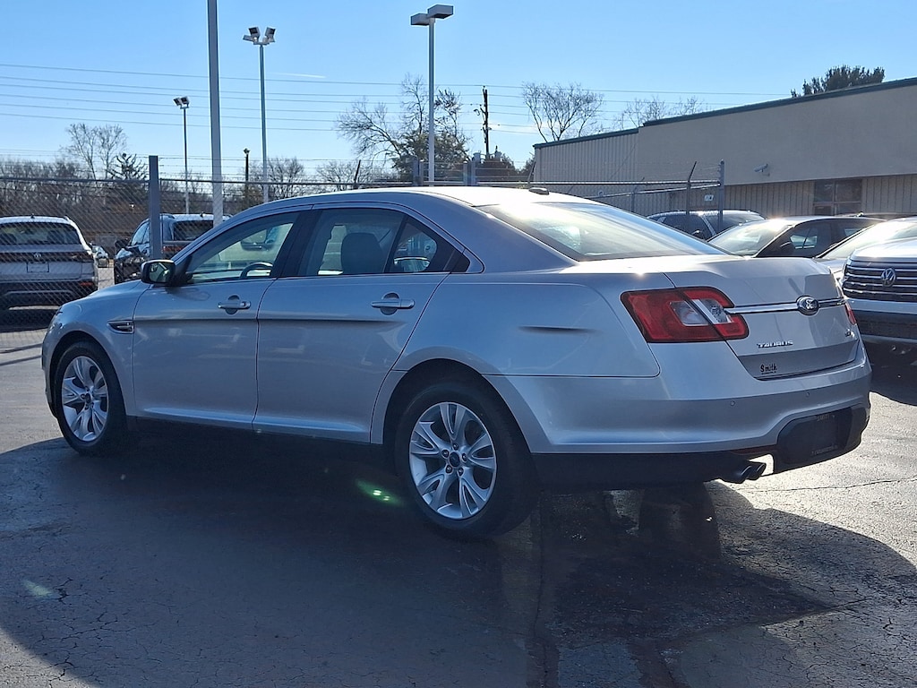 Used 2012 Ford Taurus SEL Sedan
