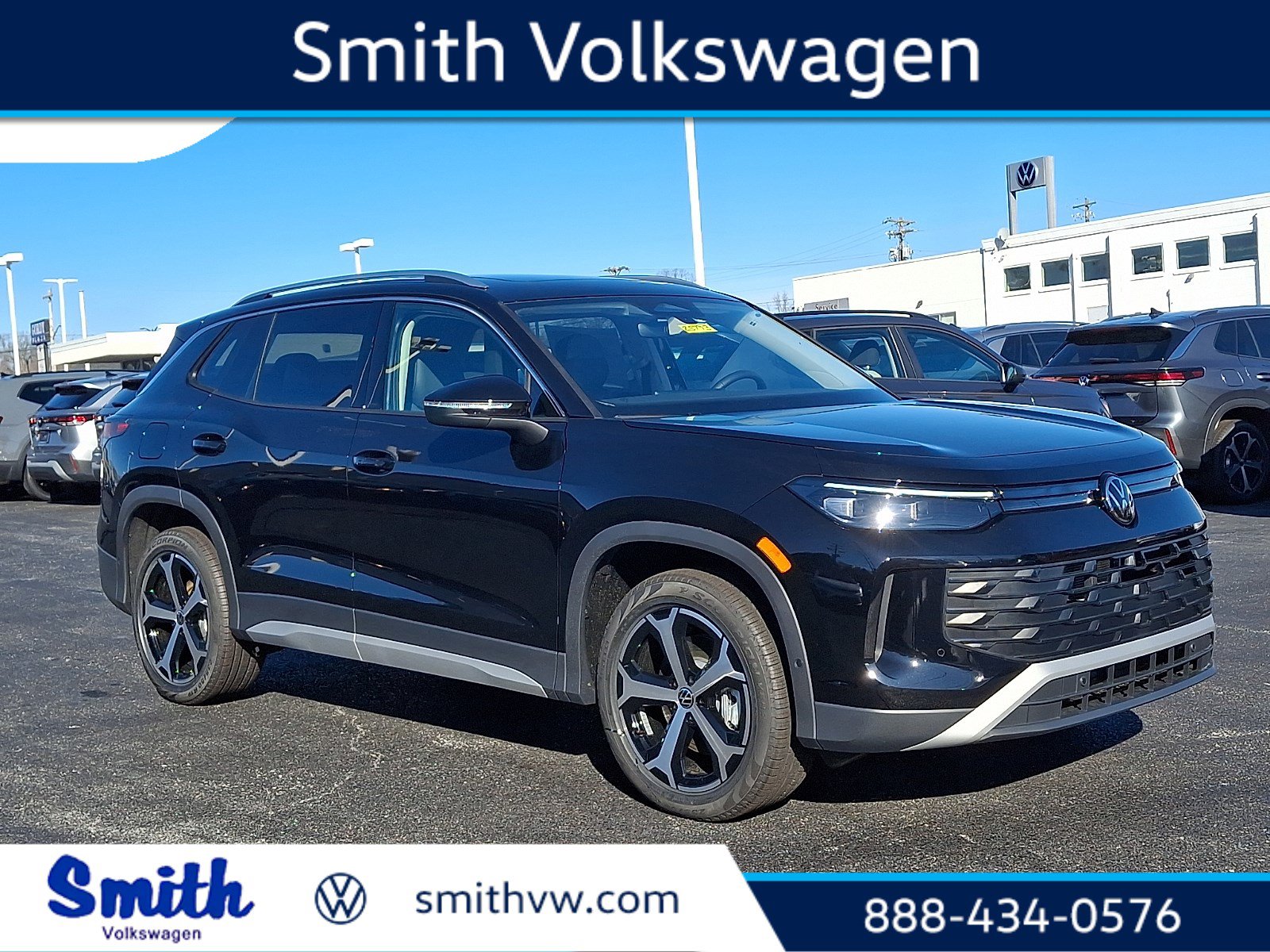 2026 Volkswagen Tiguan SE's photo