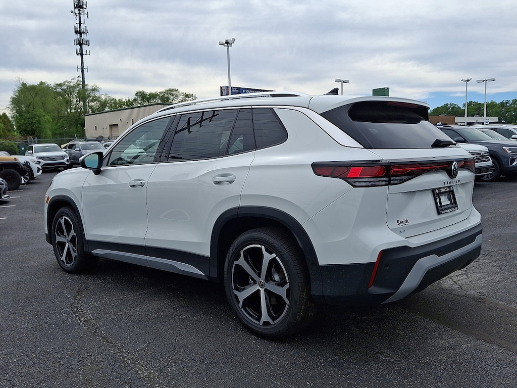 New 2026 Volkswagen Tiguan 2.0T SE SUV