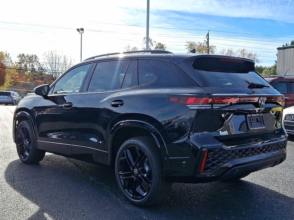 New 2026 Volkswagen Tiguan 2.0T SE R-Line Black SUV
