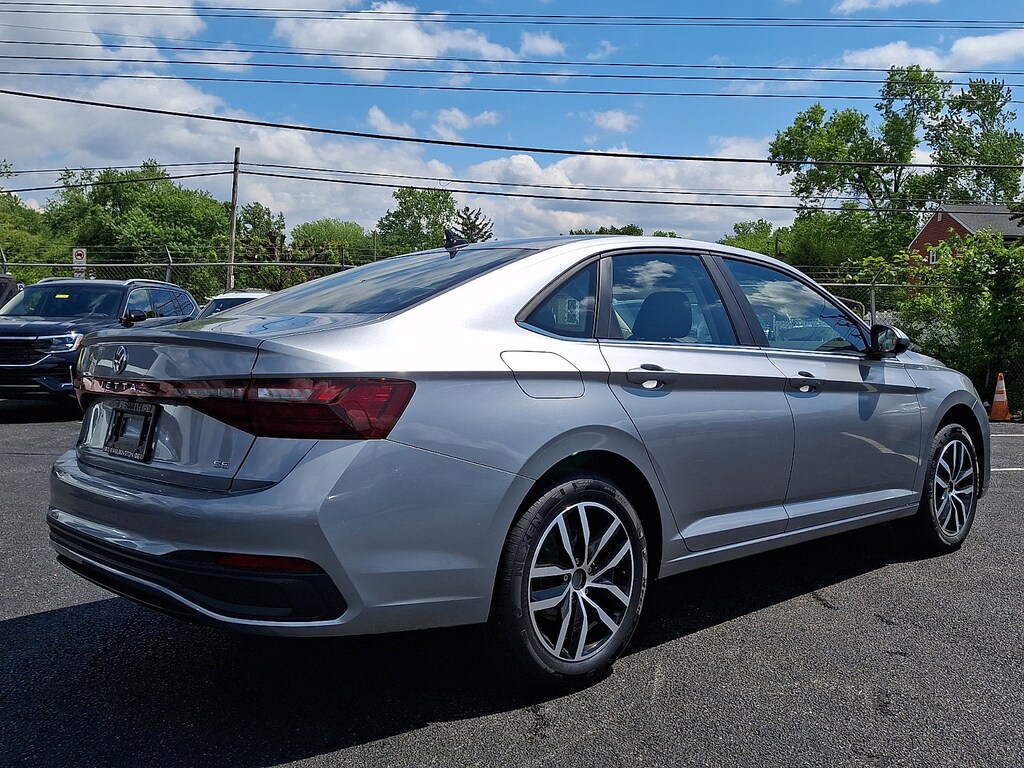 New 2026 Volkswagen Jetta 1.5T SE Sedan