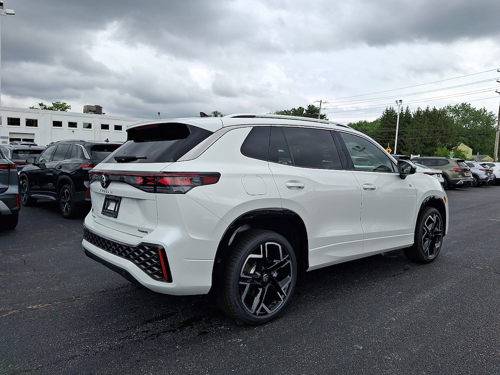New 2026 Volkswagen Tiguan 2.0T SEL R-Line Turbo SUV