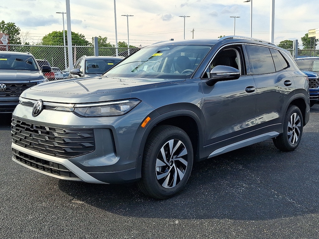 New 2026 Volkswagen Tiguan S SUV