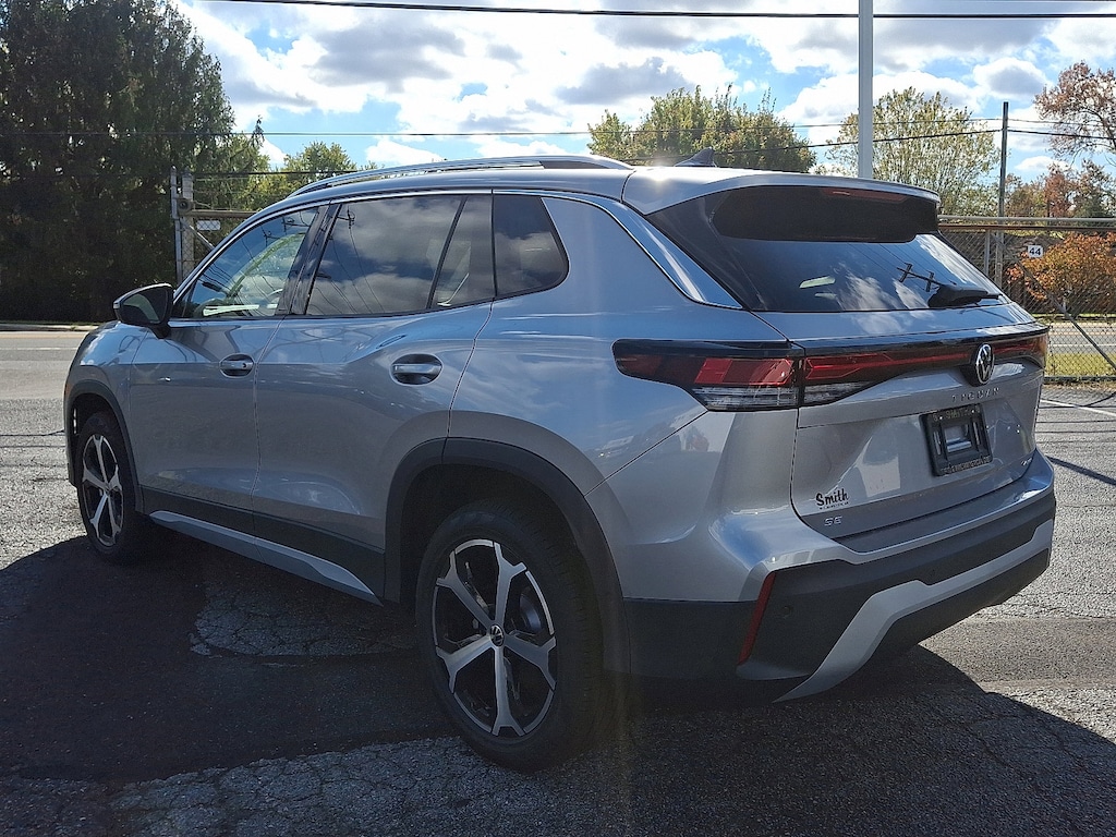 New 2025 Volkswagen Tiguan 2.0T SE SUV