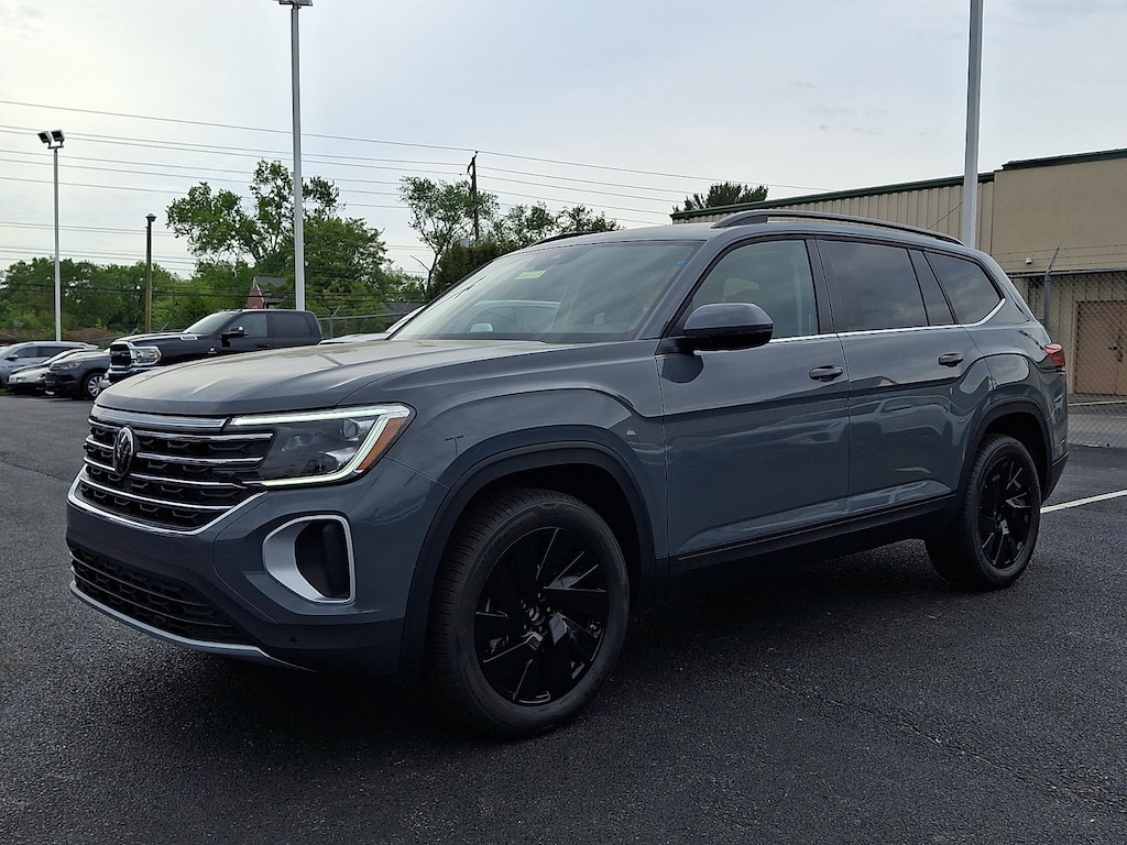 New 2026 Volkswagen Atlas 2.0T SE w/Technology SUV