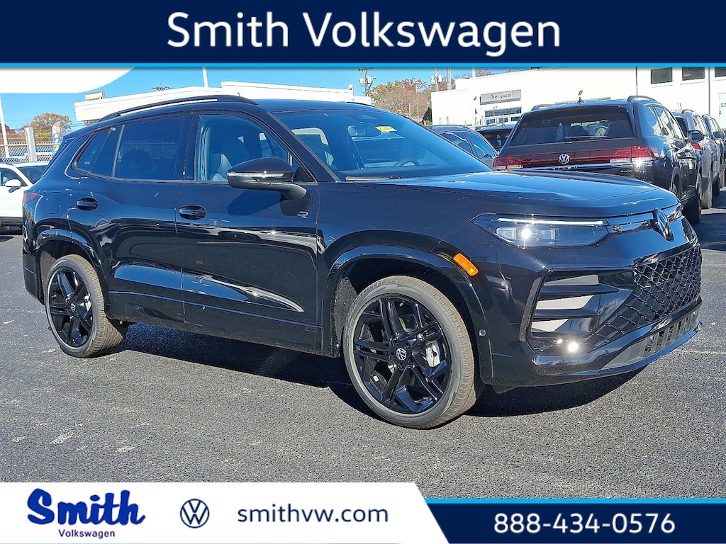 New 2026 Volkswagen Tiguan 2.0T SE R-Line Black SUV