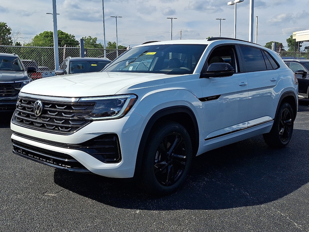 New 2026 Volkswagen Atlas Cross Sport SEL R-Line Black SUV