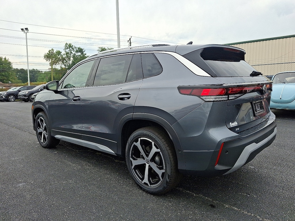 New 2025 Volkswagen Tiguan 2.0T SE SUV
