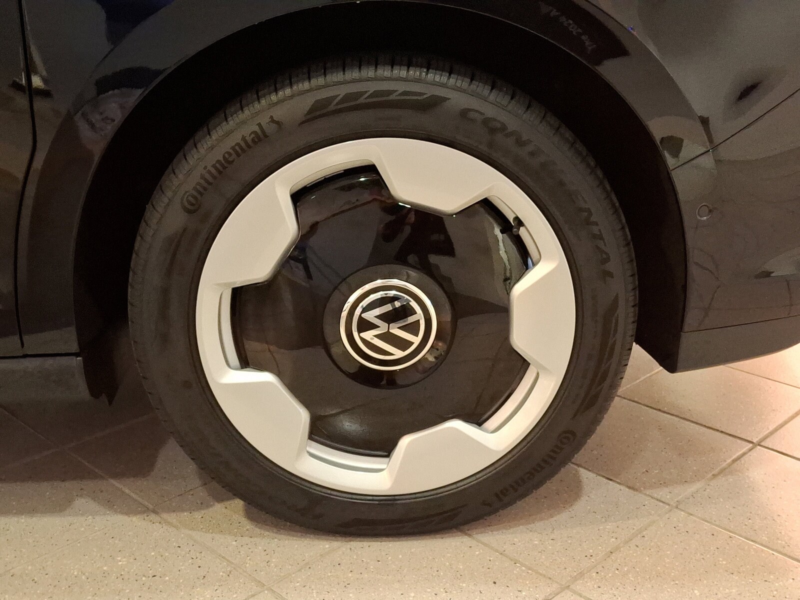 2025 Volkswagen ID. Buzz Pro S photo 4