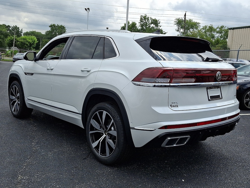 New 2026 Volkswagen Atlas Cross Sport SEL Premium R-Line SUV