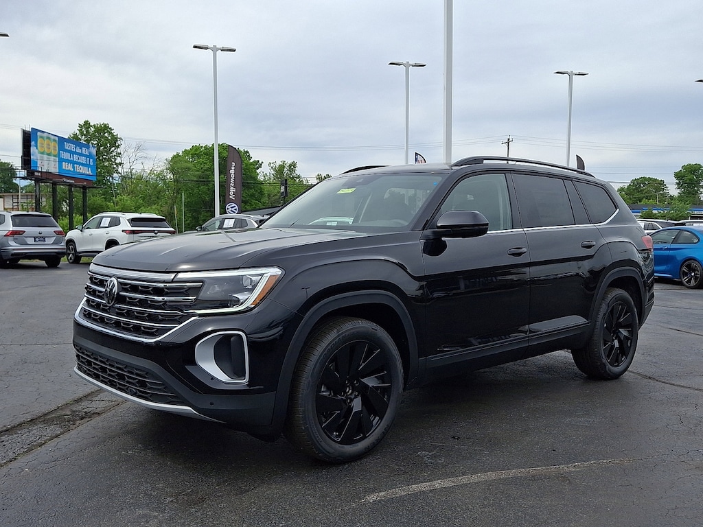 New 2026 Volkswagen Atlas 2.0T SE w/Technology SUV