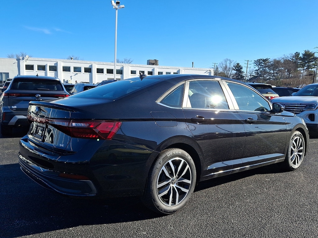 New 2026 Volkswagen Jetta 1.5T SE Sedan