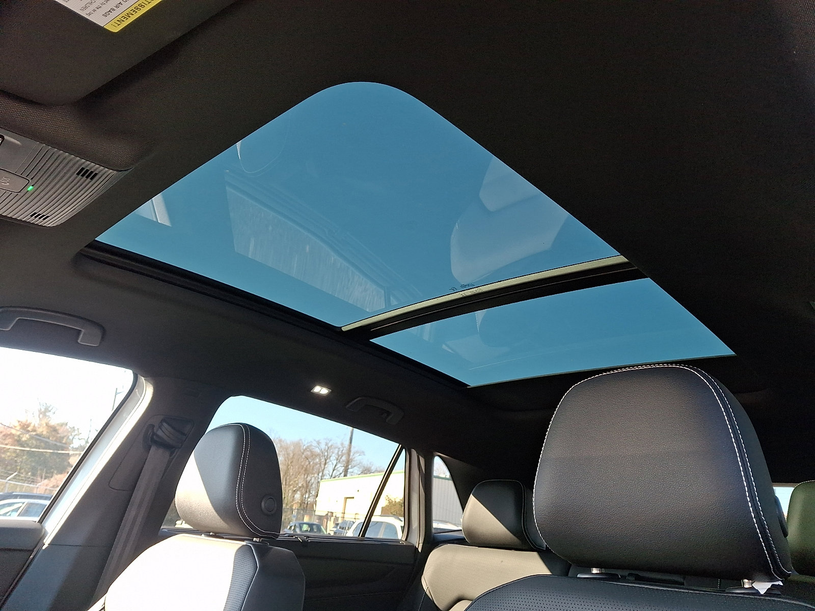 2025 Volkswagen Atlas Cross Sport SEL - Photo 10