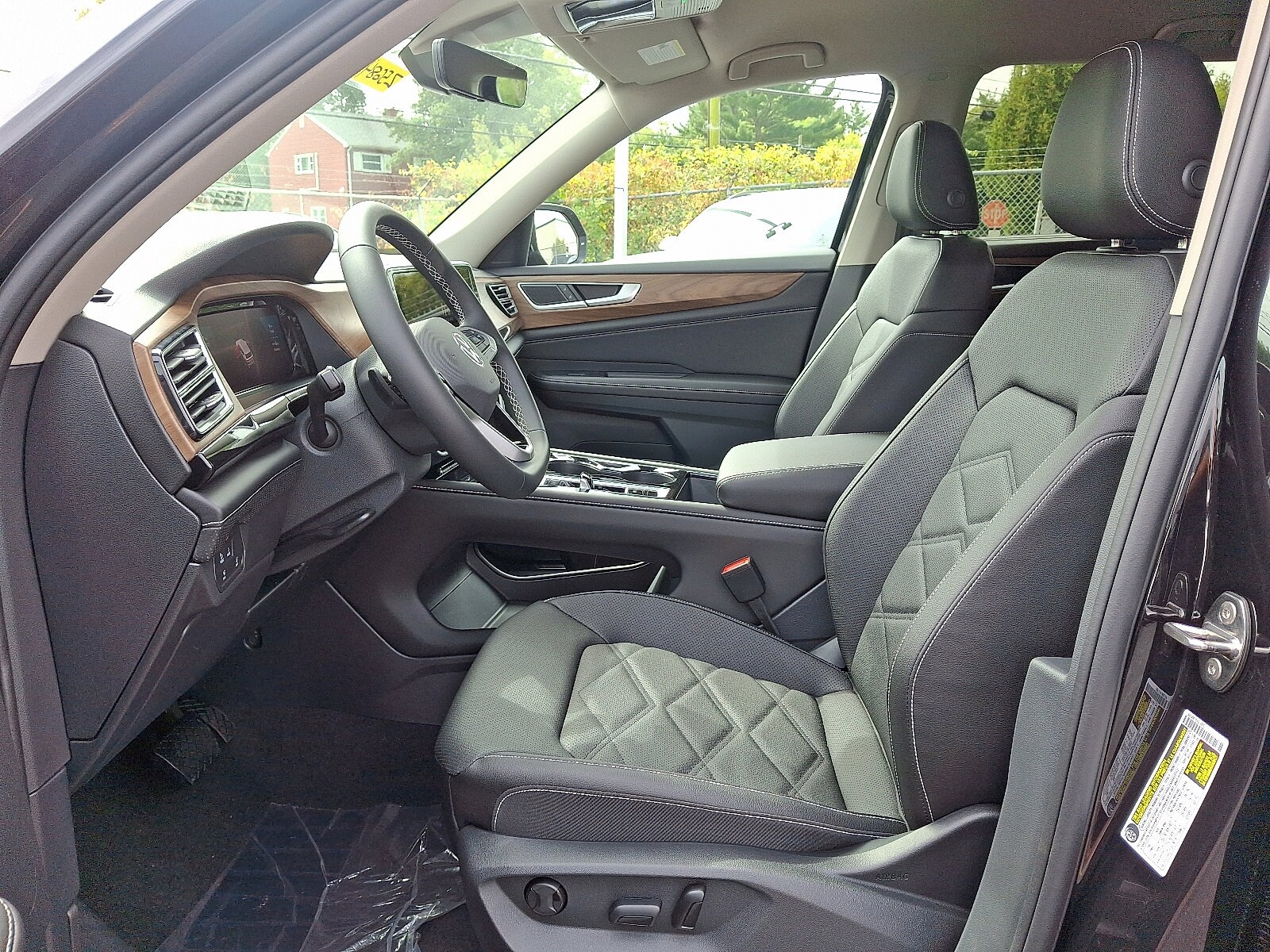 2026 Volkswagen Atlas SE w/Tech - Photo 10