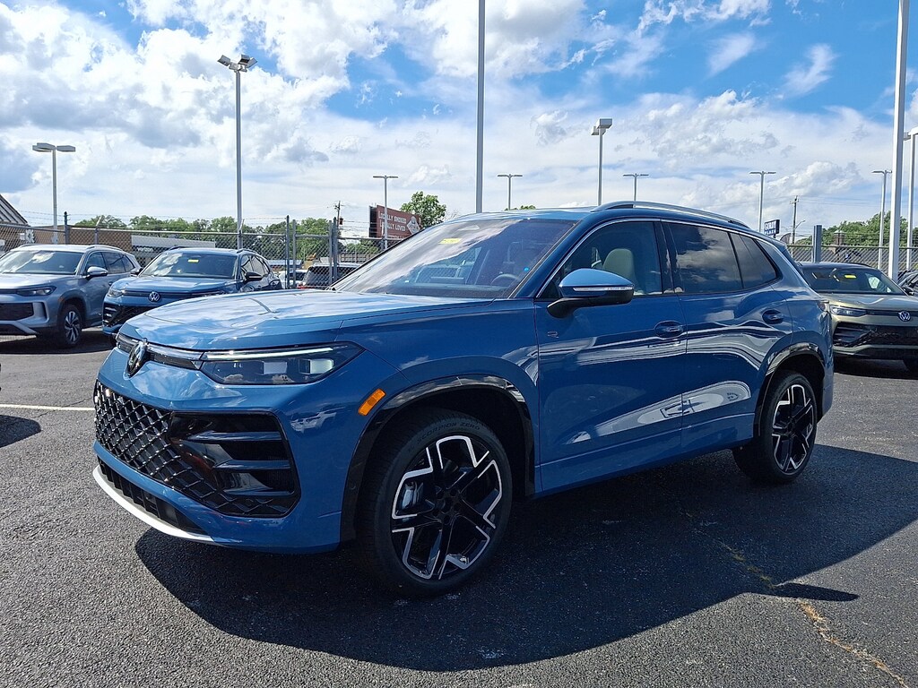 New 2026 Volkswagen Tiguan 2.0T SEL R-Line Turbo SUV