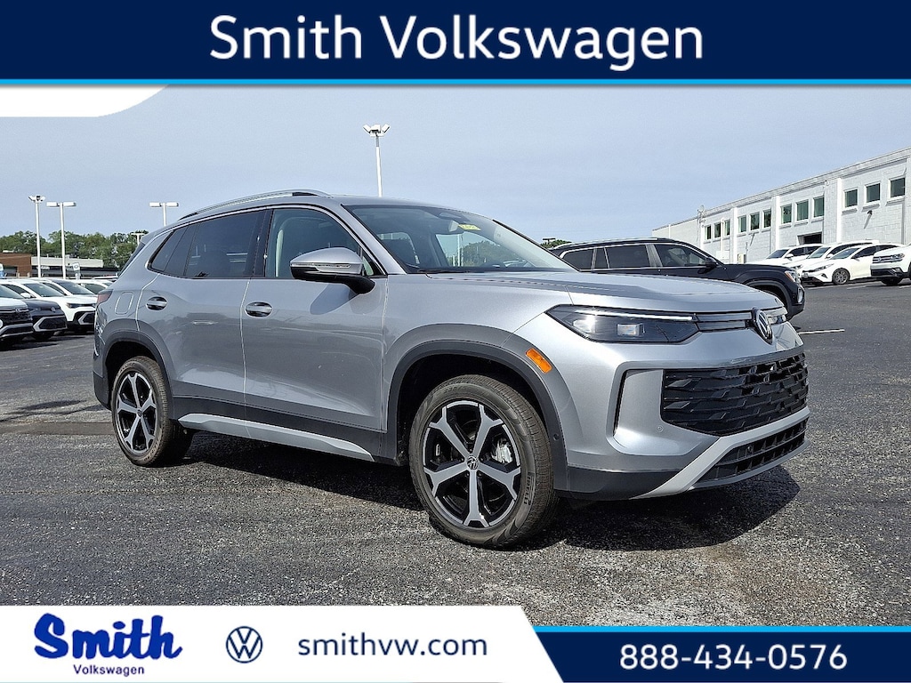 New 2025 Volkswagen Tiguan 2.0T SE SUV