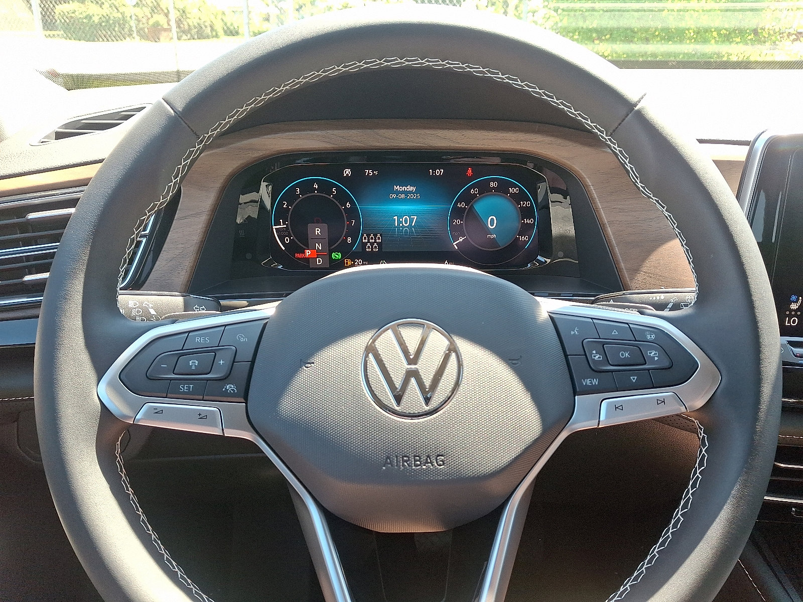 2026 Volkswagen Atlas SE w/Tech - Photo 13
