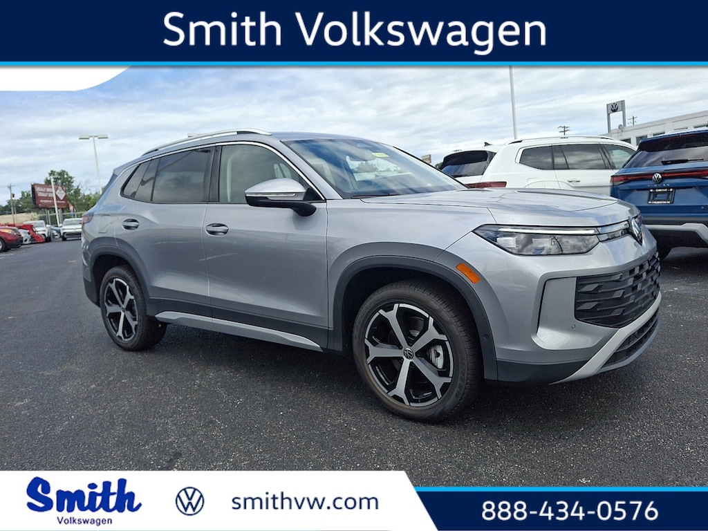 New 2025 Volkswagen Tiguan 2.0T SE SUV
