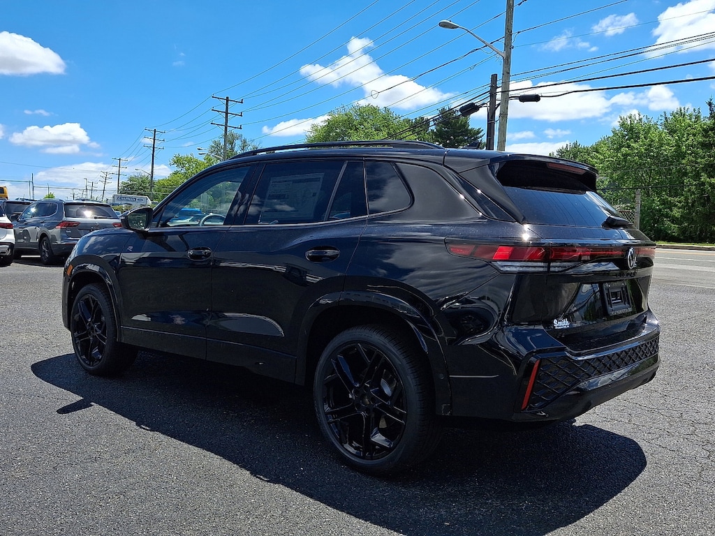 New 2026 Volkswagen Tiguan 2.0T SE R-Line Black SUV