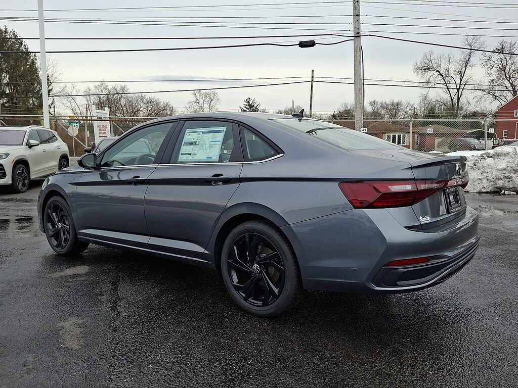 New 2026 Volkswagen Jetta 1.5T SE Sedan