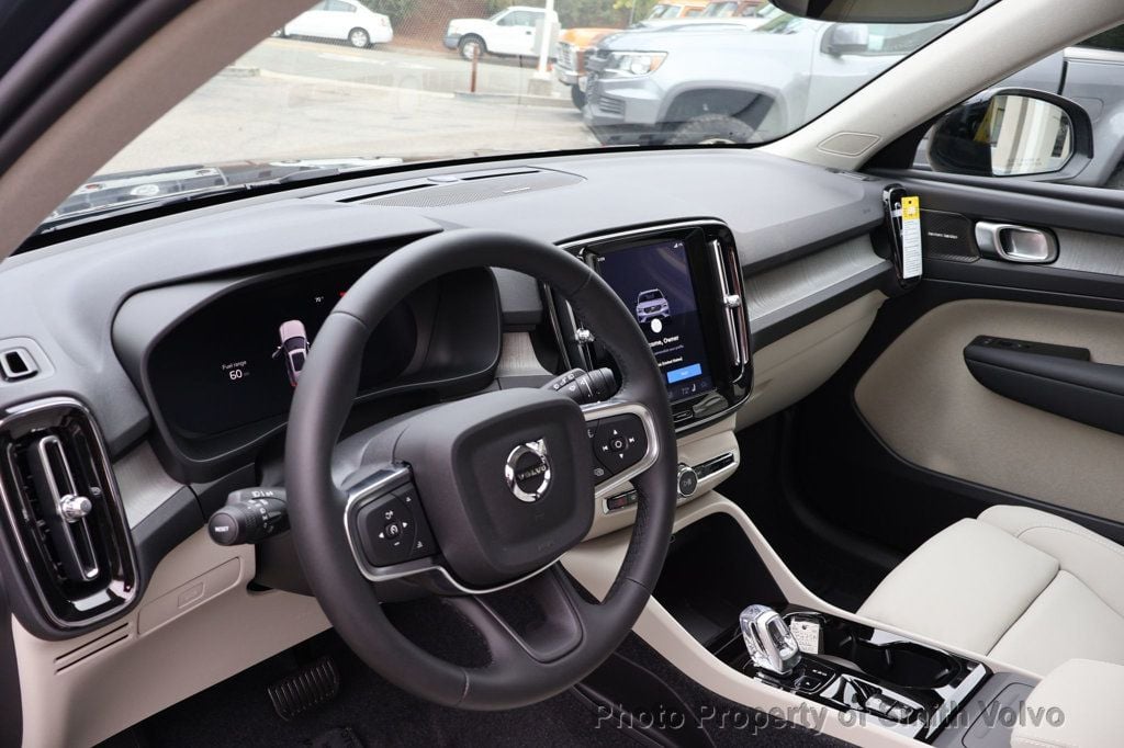 2026 Volvo XC40 Ultra - Photo 11