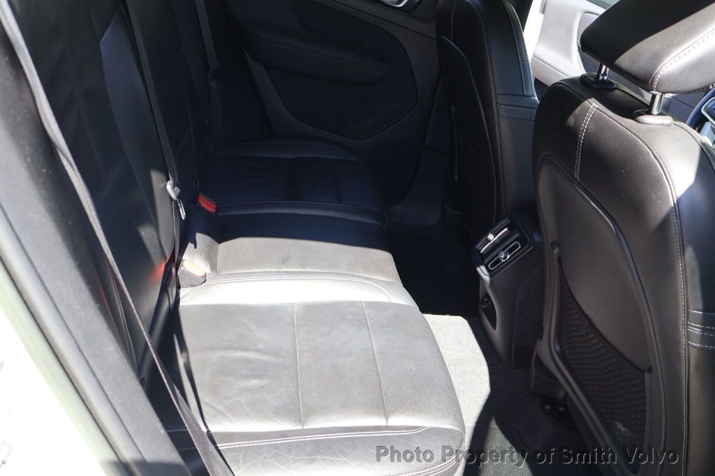 2022 Volvo XC40 Momentum - Photo 20
