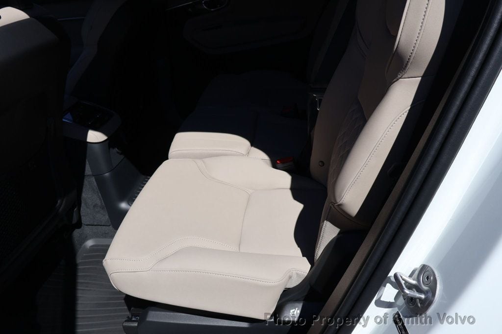2026 Volvo XC90 Plus - Photo 15