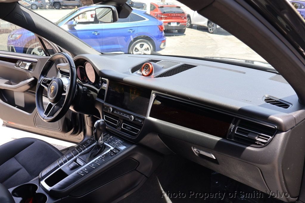 2020 Porsche Macan Base - Photo 17