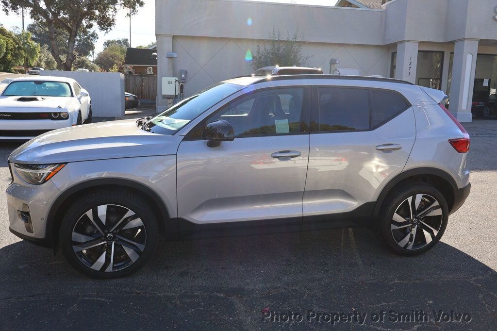 Certified 2025 Volvo XC40 B5 Plus Dark Theme SUV