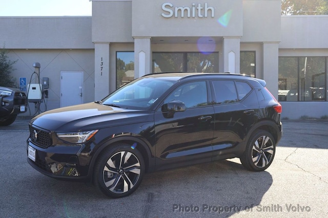 Featured Pre-Owned 2025 Volvo XC40 B5 Plus Dark Theme SUV for sale in San Luis Obispo, CA