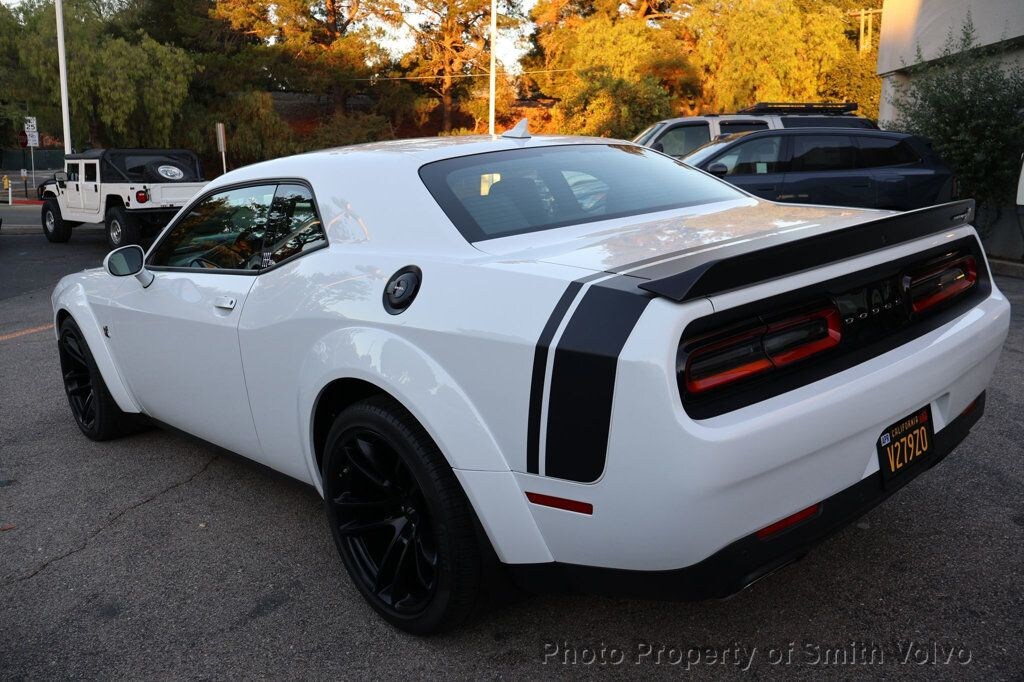 2021 Dodge Challenger R/T Scat Pack Widebody photo 3
