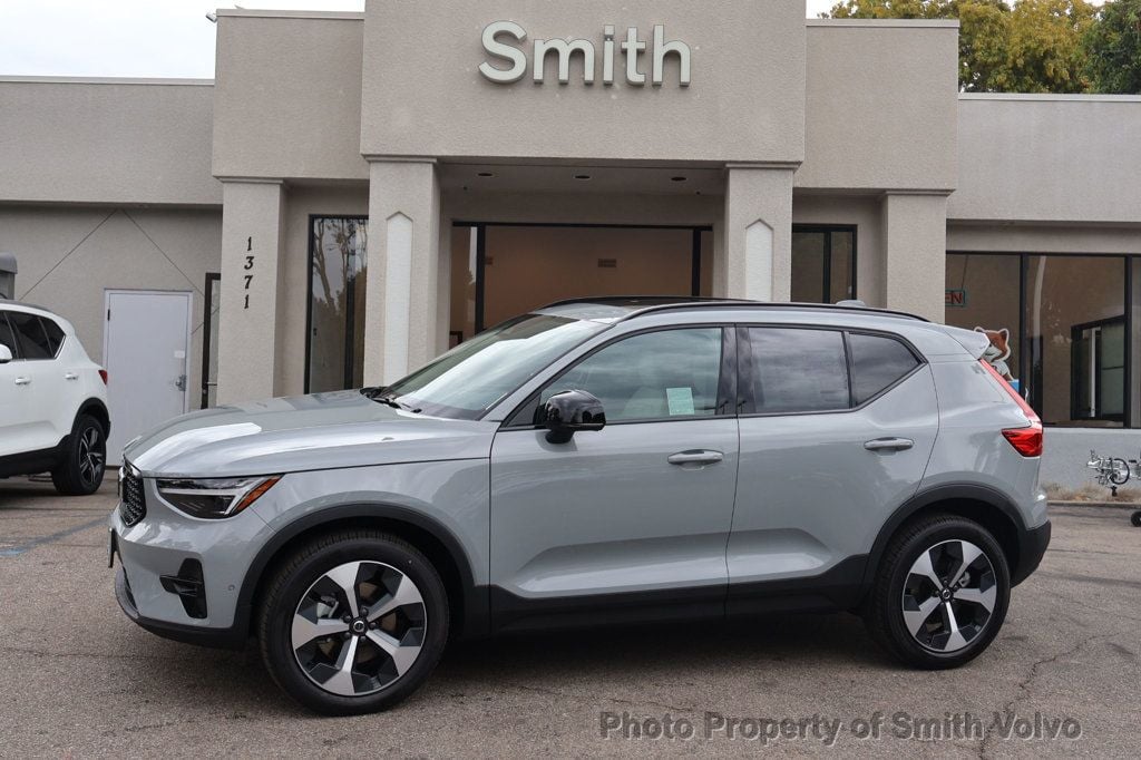 2026 Volvo XC40 Plus