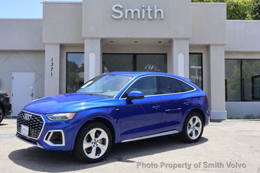 2022 Audi Q5 Sportback 45 Premium Plus's photo