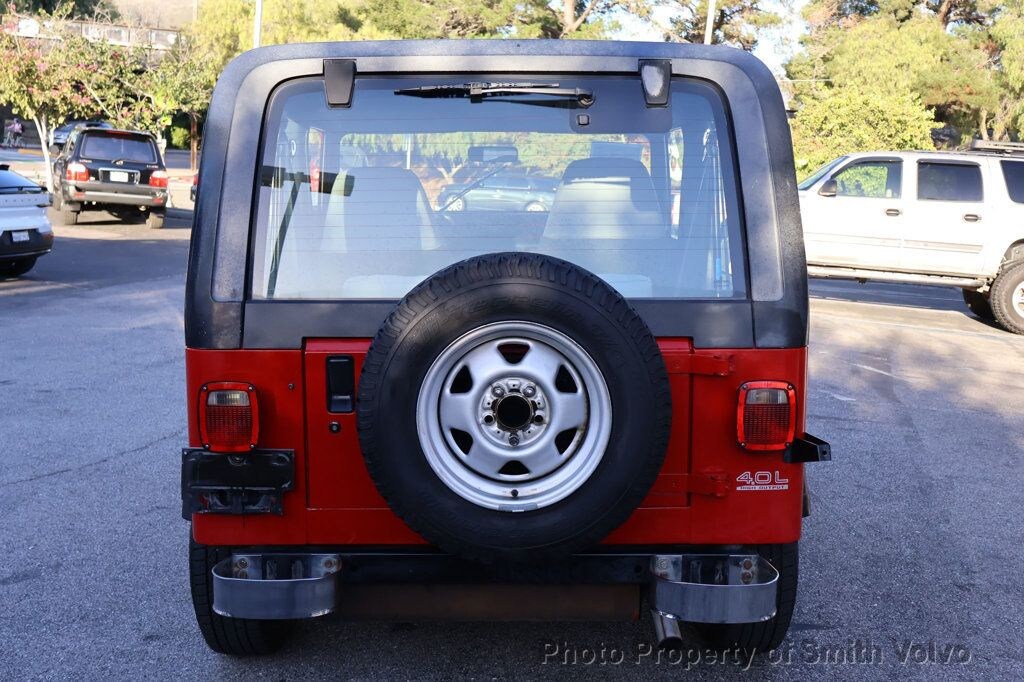 1993 Jeep Wrangler Base photo 3