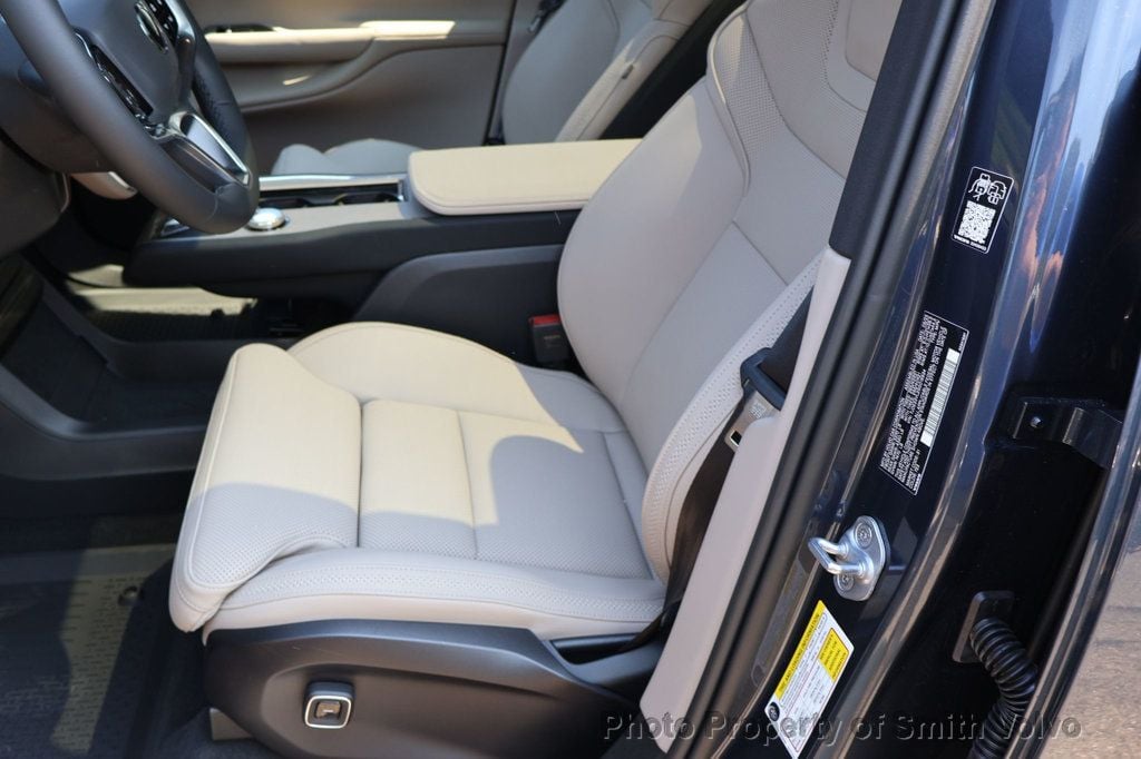 2025 Volvo EX90 Ultra - Photo 9