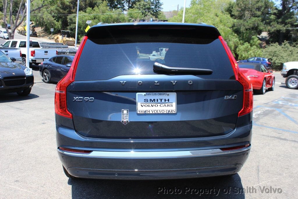 2025 Volvo XC90 Plus photo 4