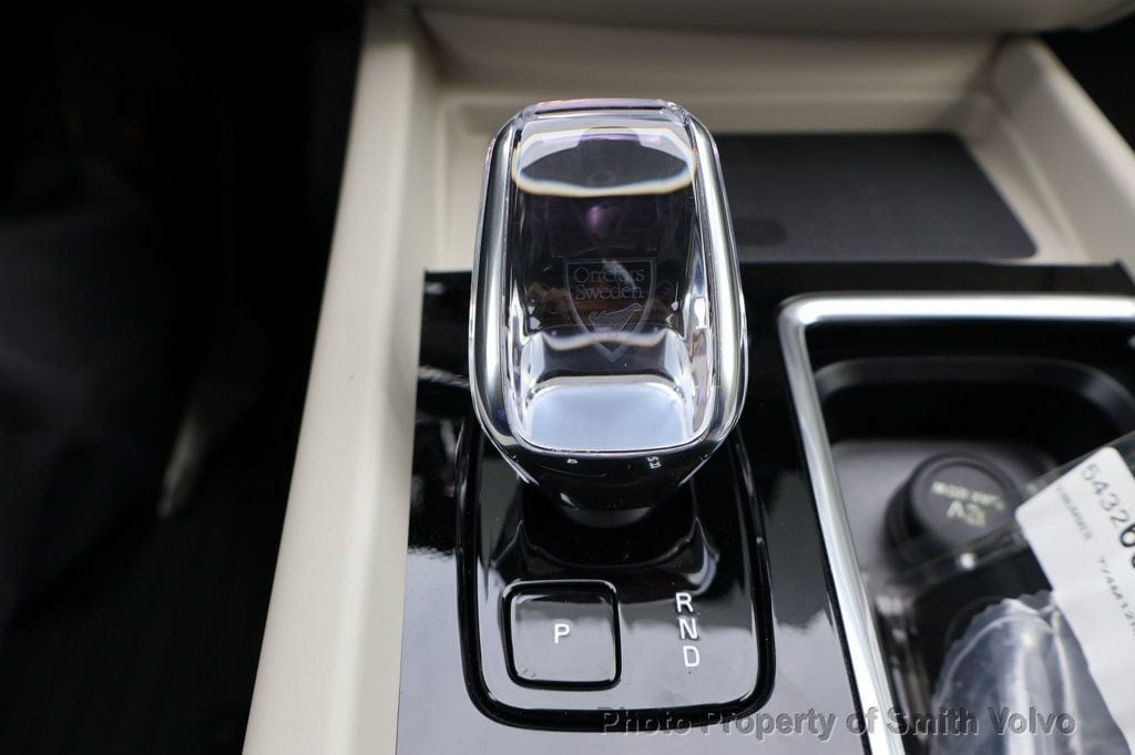 2026 Volvo XC60 Ultra - Photo 17