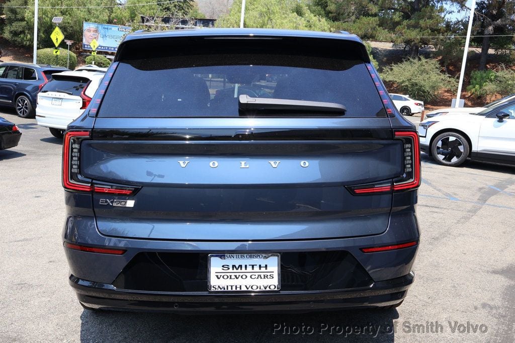 2025 Volvo EX90 Twin Motor Performance Ultra photo 4