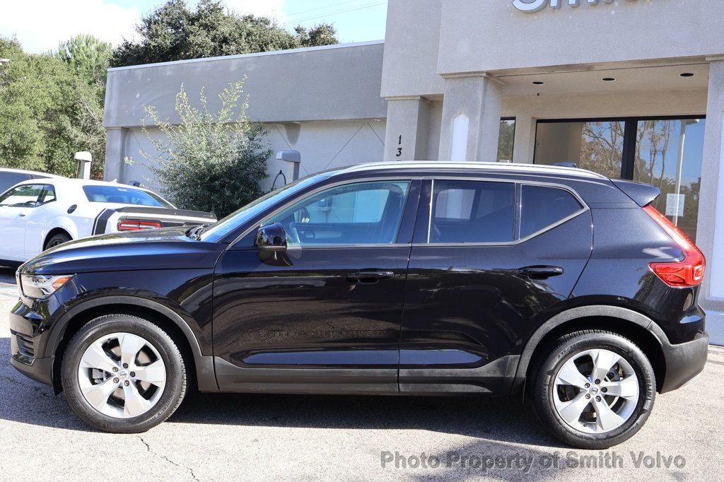 Used 2020 Volvo XC40 T4 Momentum SUV