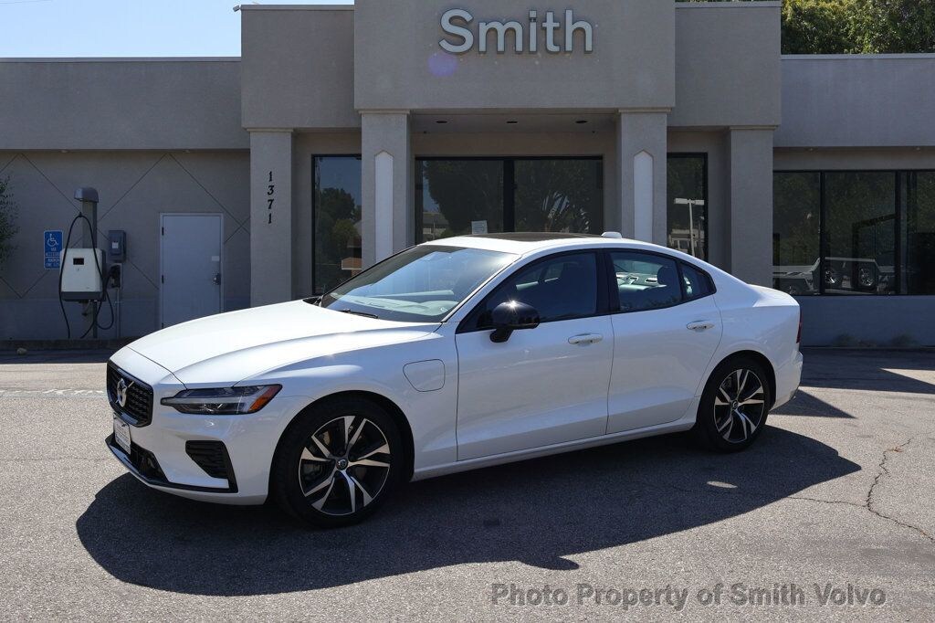 Used 2022 Volvo S60 Recharge Plug-In Hybrid eAWD R Design Expression Sedan