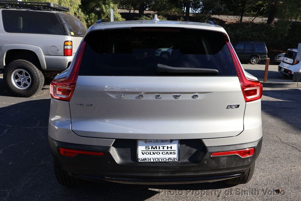 Certified 2025 Volvo XC40 B5 Plus Dark Theme SUV