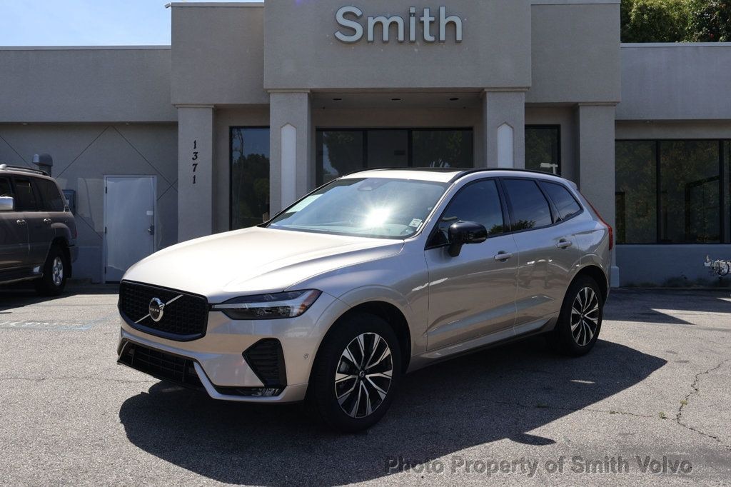 2025 Volvo XC60 B5 Plus Dark AWD's photo