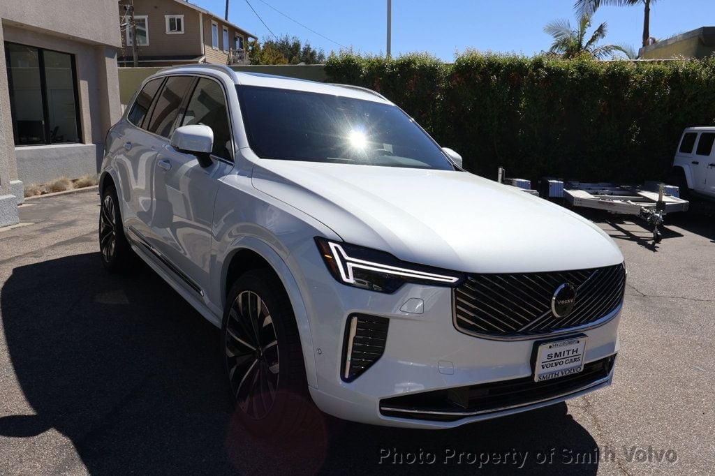 2026 Volvo XC90 Plus - Photo 7