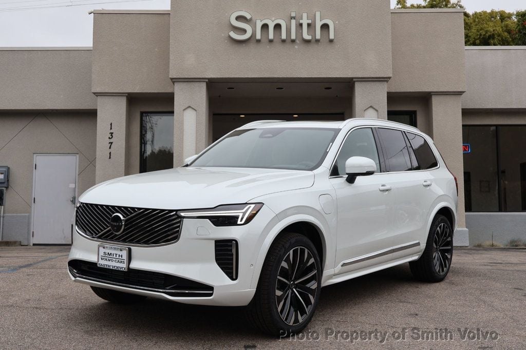 2026 Volvo XC90 T8 Recharge Ultra Bright 4WD's photo
