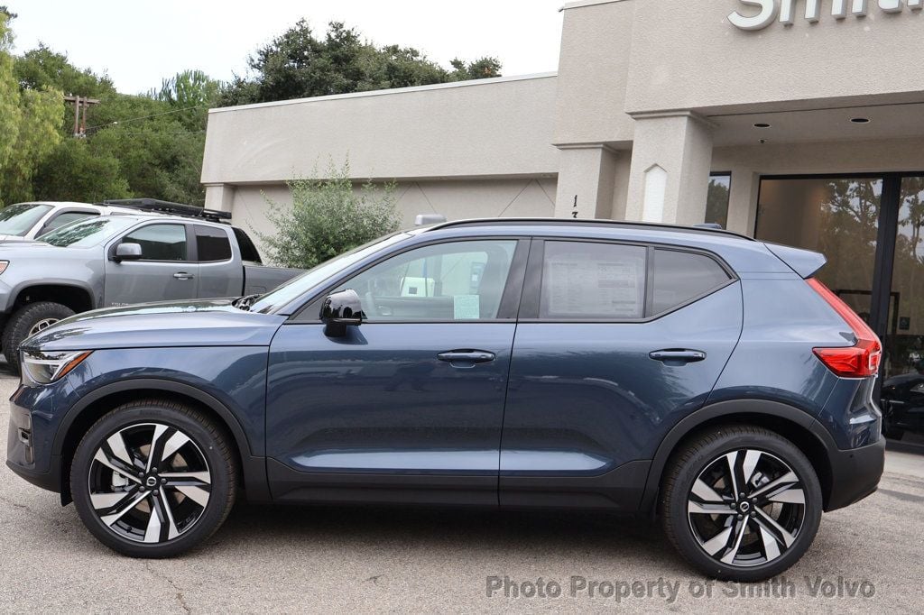 2026 Volvo XC40 Ultra - Photo 2