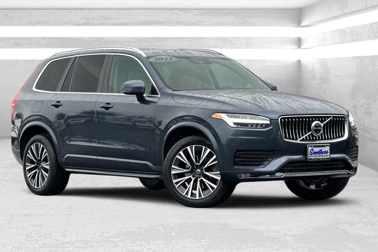 2022 Volvo XC90 Momentum